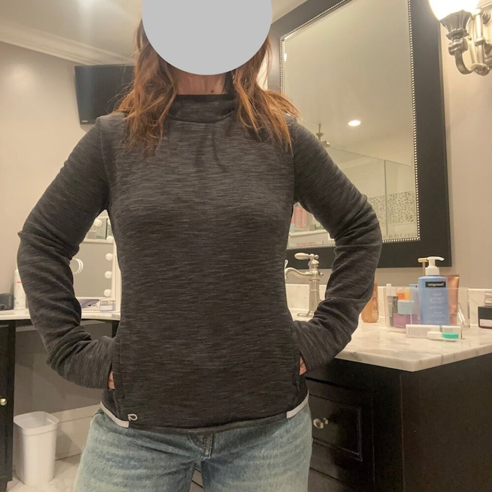 GAP sweatshirt